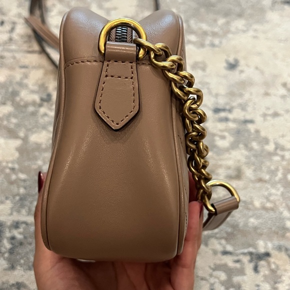 Gucci GG Marmont Small handbag - Picture 8 of 16